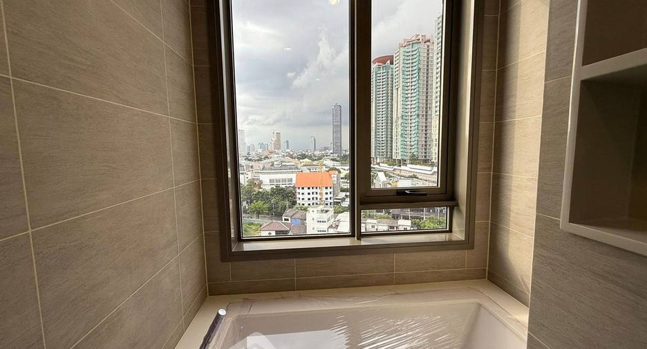 For sale 3 bedrooms condo in Bang Kho Laem, Bangkok