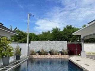 For sale 3 ベッドルーム villa in Bang Saray, Pattaya