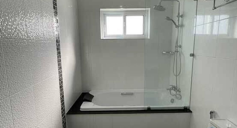À vendre 3 chambres villa à Bang Saray, Pattaya