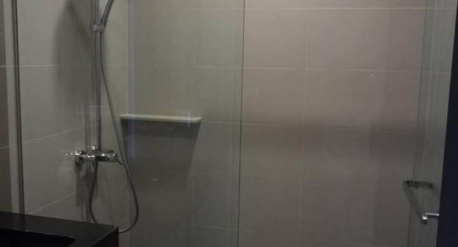 For sale 1 bed condo in Khlong Toei, Bangkok