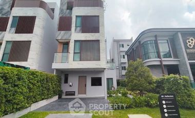 For sale 4 ベッドルーム house in Din Daeng, Bangkok