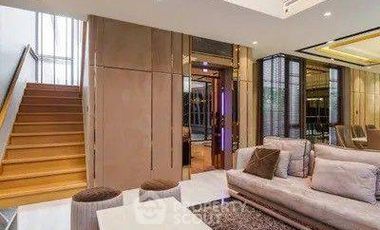 For rent and for sale 4 bedrooms house in Prawet, Bangkok