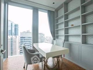 For sale 3 bedrooms condo in Sathon, Bangkok