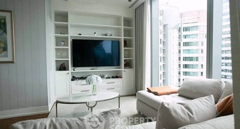 For sale 3 bedrooms condo in Sathon, Bangkok