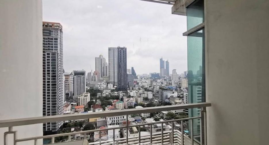 For sale 1 bed condo in Sathon, Bangkok