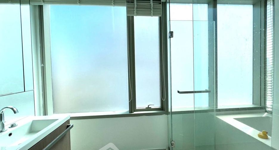 For sale 3 bedrooms condo in Pathum Wan, Bangkok