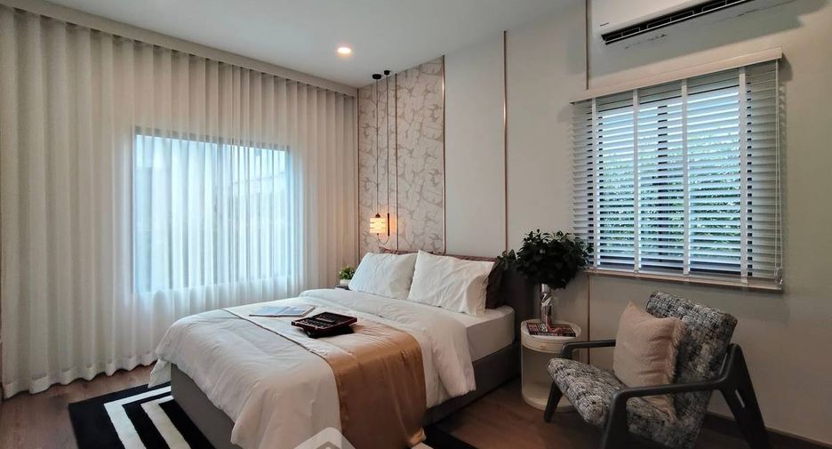 For sale 4 bedrooms house in Bang Phli, Samut Prakan