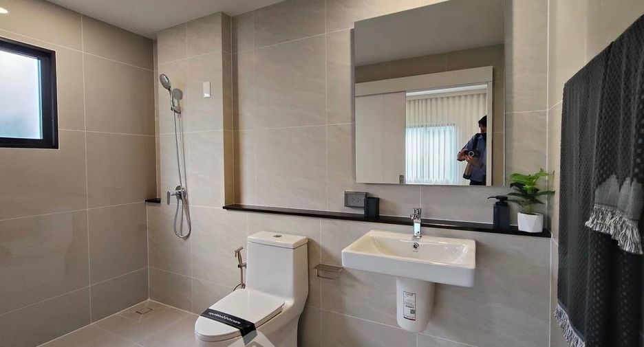 For sale 4 bedrooms house in Bang Phli, Samut Prakan