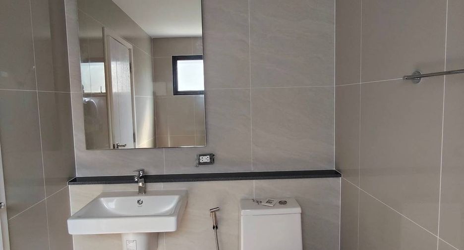 Haus zum Kauf mit 4 Zimmer in Bang Phli, Samut Prakan