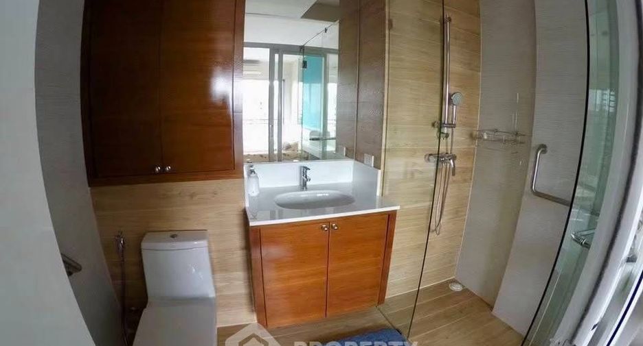 For sale 1 bed condo in Khlong San, Bangkok