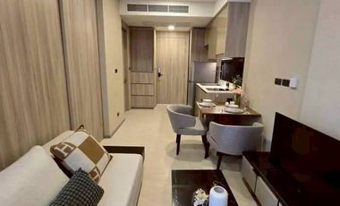 For rent and for sale 1 bed condo in Watthana, Bangkok