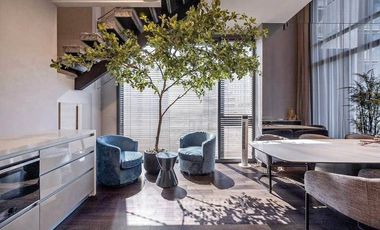 For sale 2 bedrooms condo in Khlong Toei, Bangkok