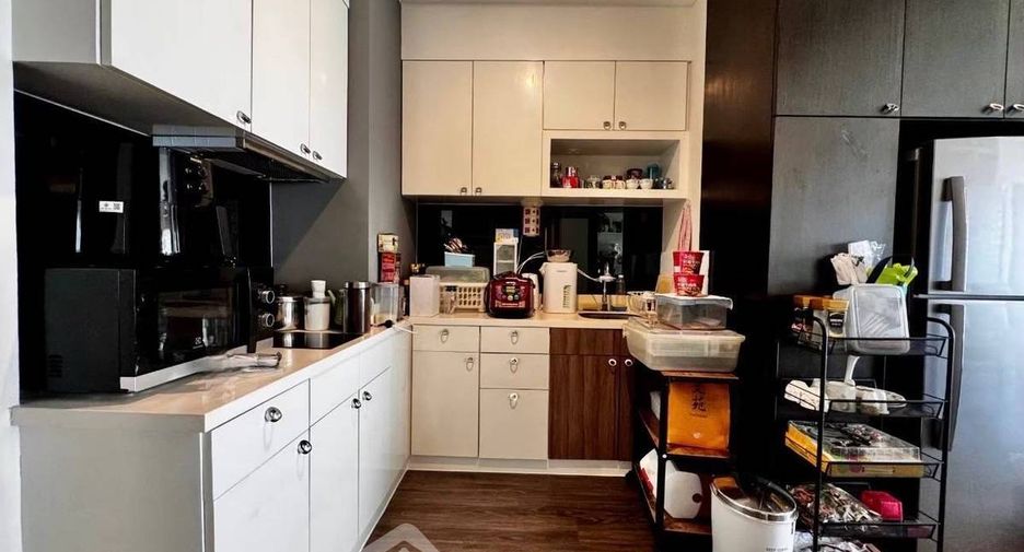 For sale 2 bedrooms condo in Bang Kapi, Bangkok