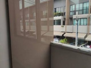 For sale 4 ベッドルーム townhouse in Saphan Sung, Bangkok