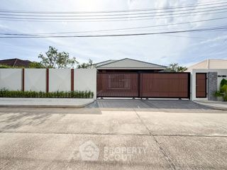 À vendre 3 chambres villa à Bang Lamung, Chonburi