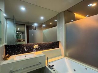Продажа 2 спальни кондо в Сатхон, Бангкок