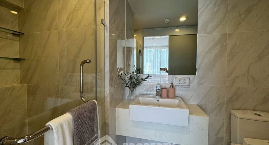 For sale 2 bedrooms condo in Khlong Toei, Bangkok