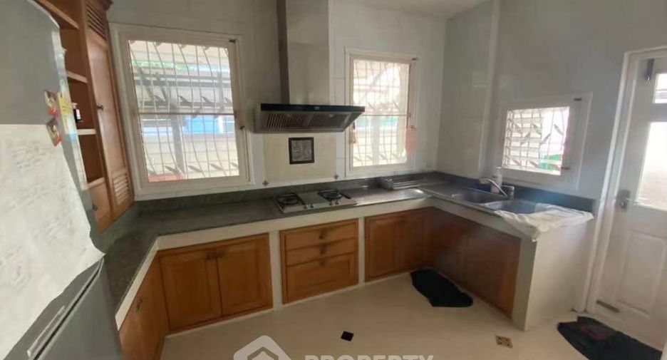 Haus zum Kauf mit 4 Zimmer in Prawet, Bangkok