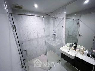 Wohnung zum Kauf mit 2 Zimmer in Phra Khanong, Bangkok