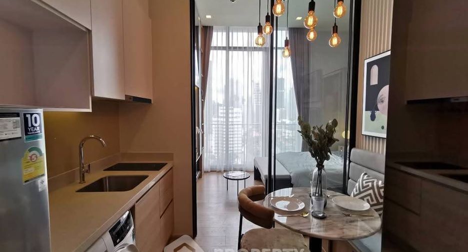 For sale 1 bed condo in Khlong Toei, Bangkok