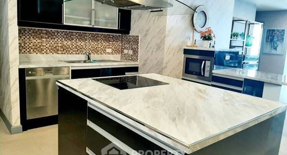 For sale 3 bedrooms condo in Sattahip, Chonburi