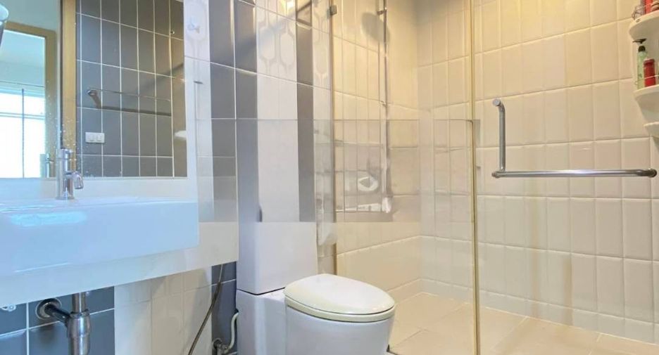 For sale 1 bed condo in Watthana, Bangkok