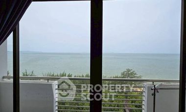 For sale 3 bedrooms condo in Na Jomtien, Pattaya