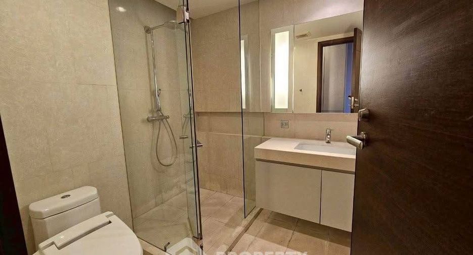 For sale 2 bedrooms condo in Watthana, Bangkok