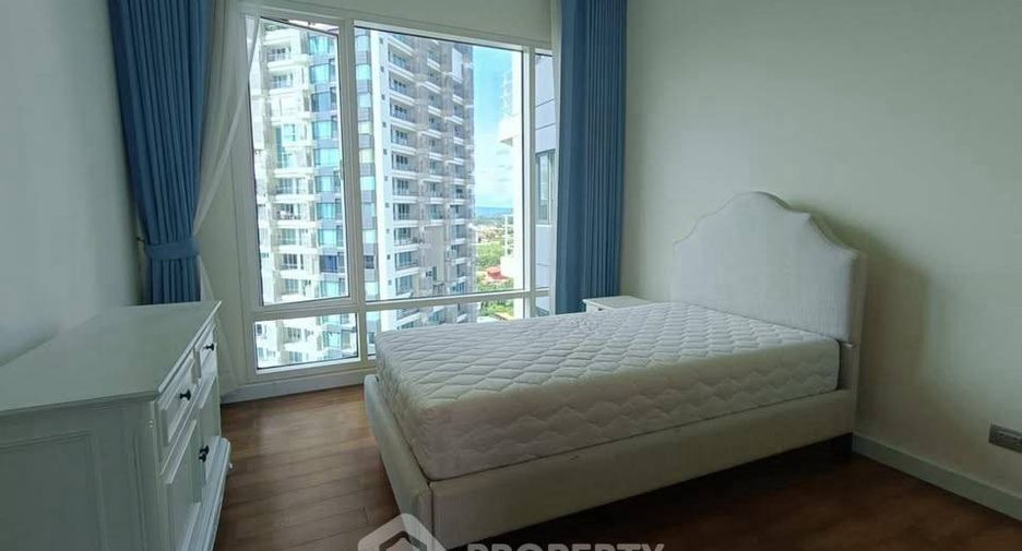 For sale 3 bedrooms condo in Jomtien, Pattaya