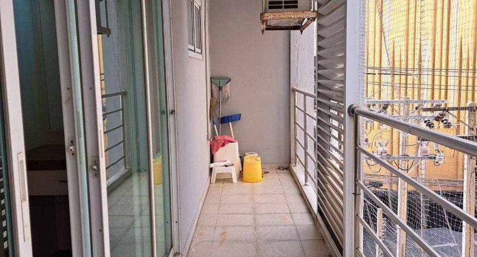 For sale 2 bedrooms condo in Watthana, Bangkok