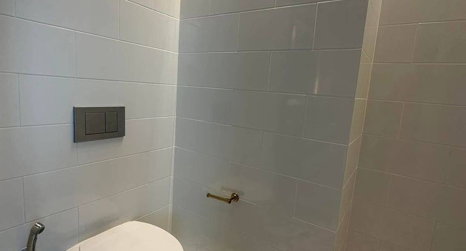 For sale 3 bedrooms condo in Sathon, Bangkok