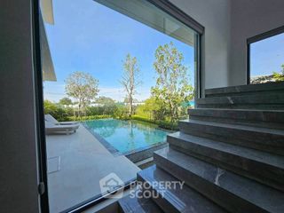 À louer et à vendre 5 chambres villa à Bang Lamung, Chonburi