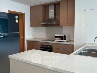 Продажа 3 спальни кондо в Сатхон, Бангкок