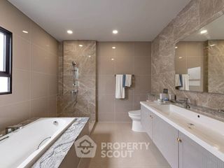 Casa en venta de 4 habitaciones en Lat Krabang, Bangkok