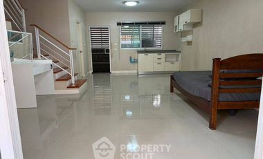For sale 3 bedrooms townhouse in Lat Krabang, Bangkok