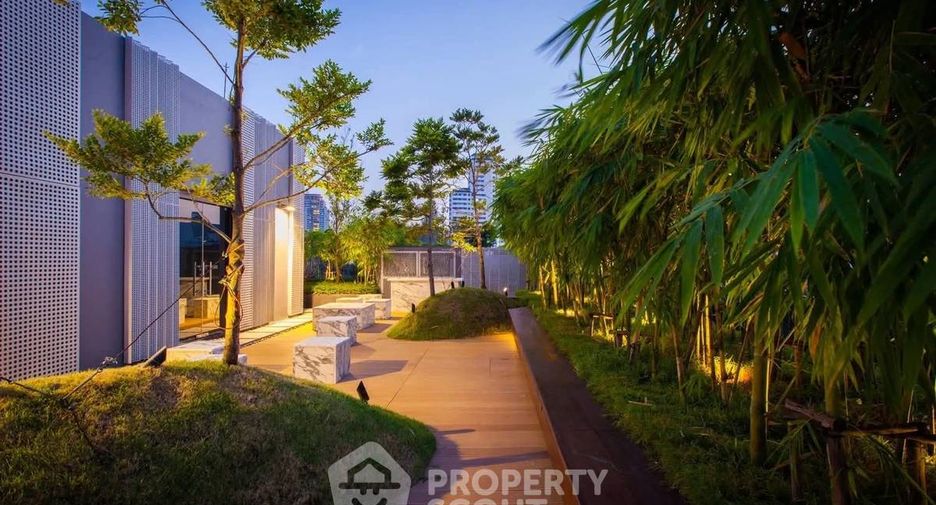 For sale 2 bedrooms condo in Watthana, Bangkok