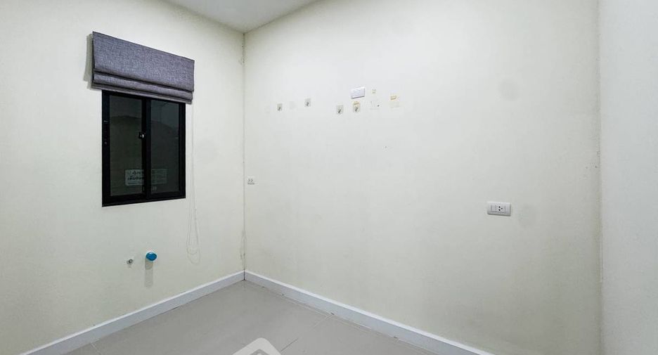 For sale 4 bedrooms house in Bang Khen, Bangkok
