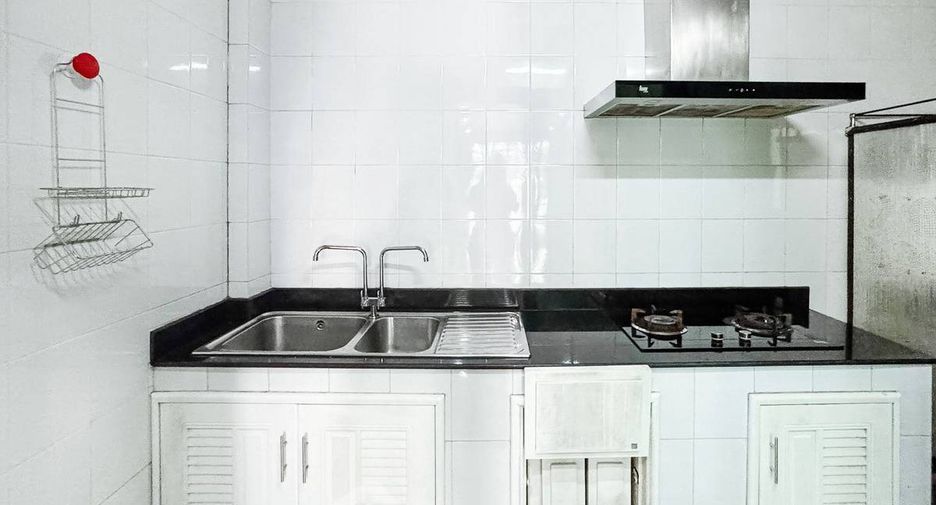 For sale 4 bedrooms house in Bang Khen, Bangkok