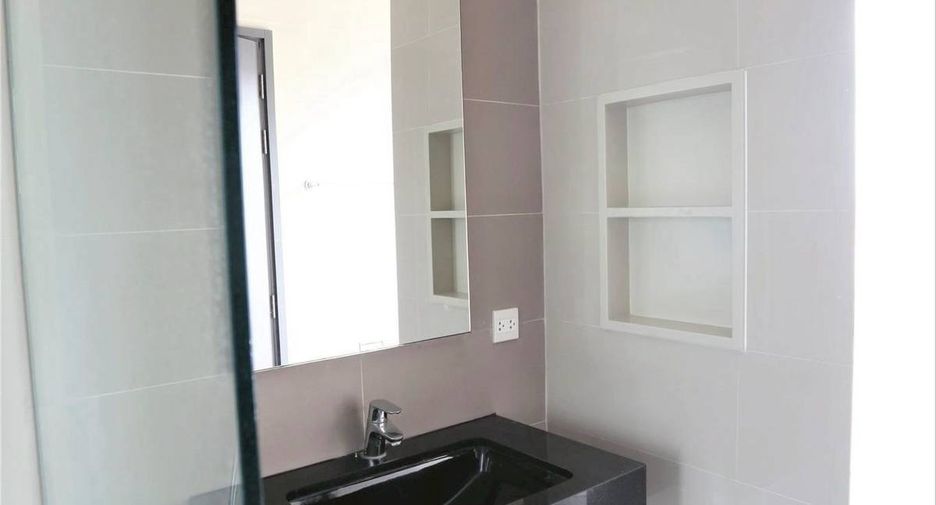À louer et à vendre 1 chambre condo à Khlong Toei, Bangkok