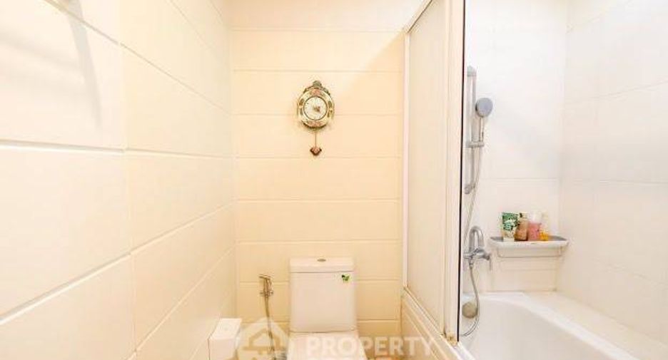 For sale 2 bedrooms condo in Khlong San, Bangkok