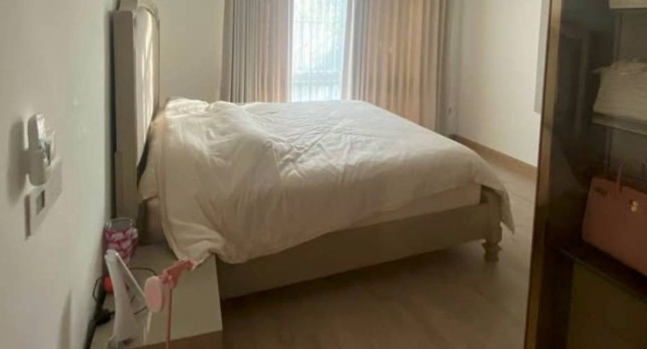 Casa en venta de 4 habitaciones en Don Mueang, Bangkok