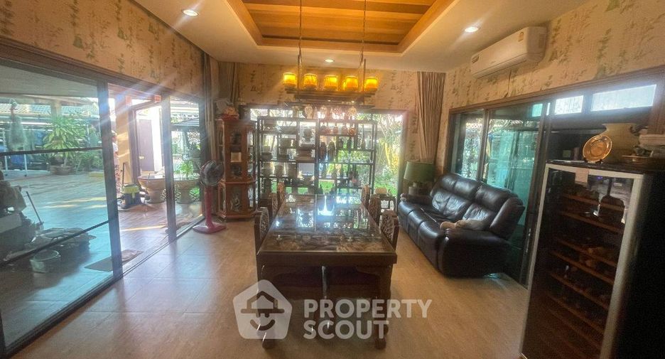 À vendre 3 chambres villa à East Pattaya, Pattaya