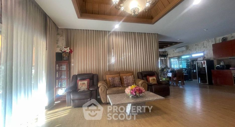 À vendre 3 chambres villa à East Pattaya, Pattaya