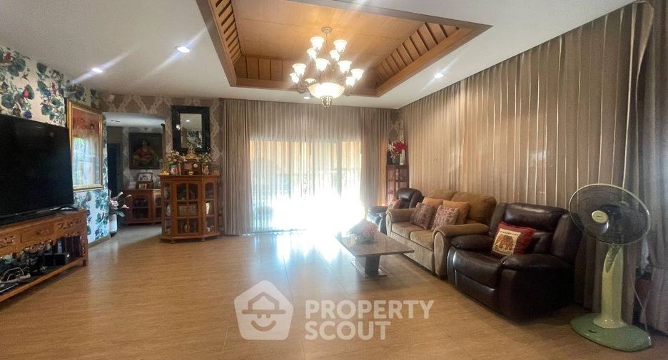 À vendre 3 chambres villa à East Pattaya, Pattaya