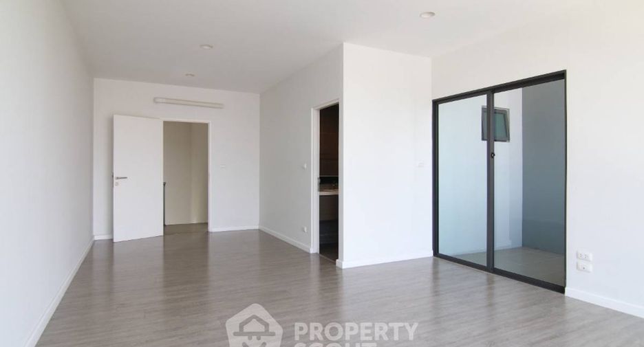 Reihenhaus zum Kauf mit 4 Zimmer in Bang Kho Laem, Bangkok