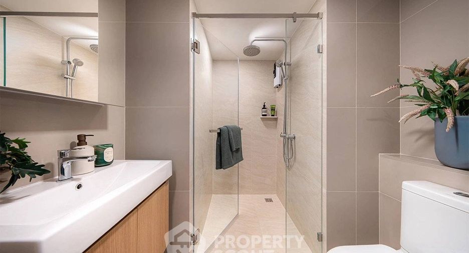 For sale 2 bedrooms condo in Khlong Toei, Bangkok