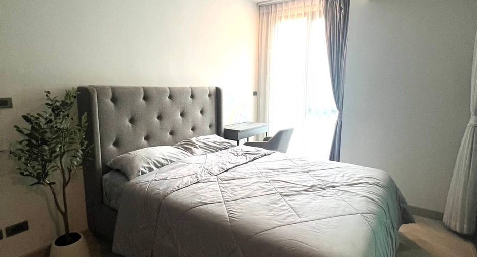 For sale 1 bed condo in Khlong Toei, Bangkok