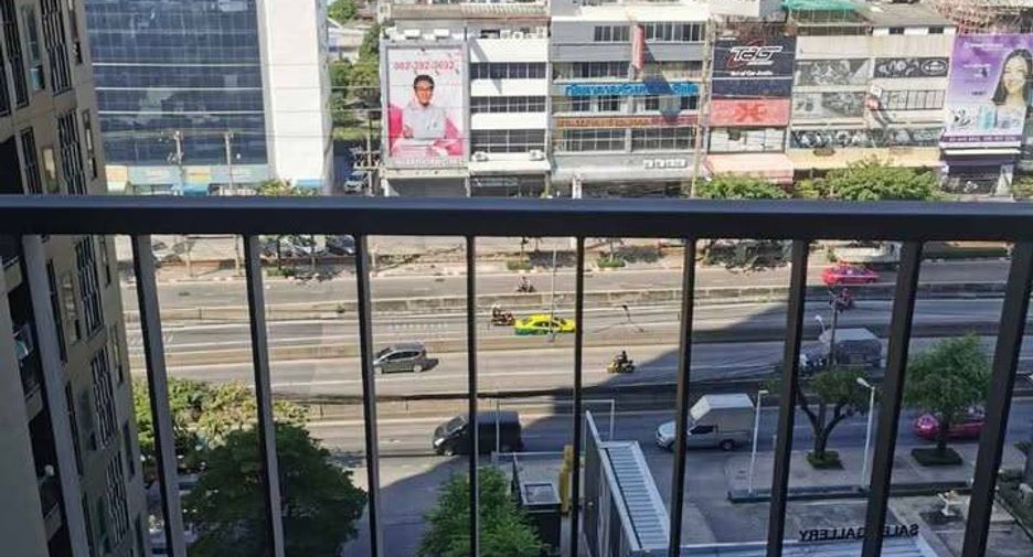 For sale 1 Beds condo in Huai Khwang, Bangkok