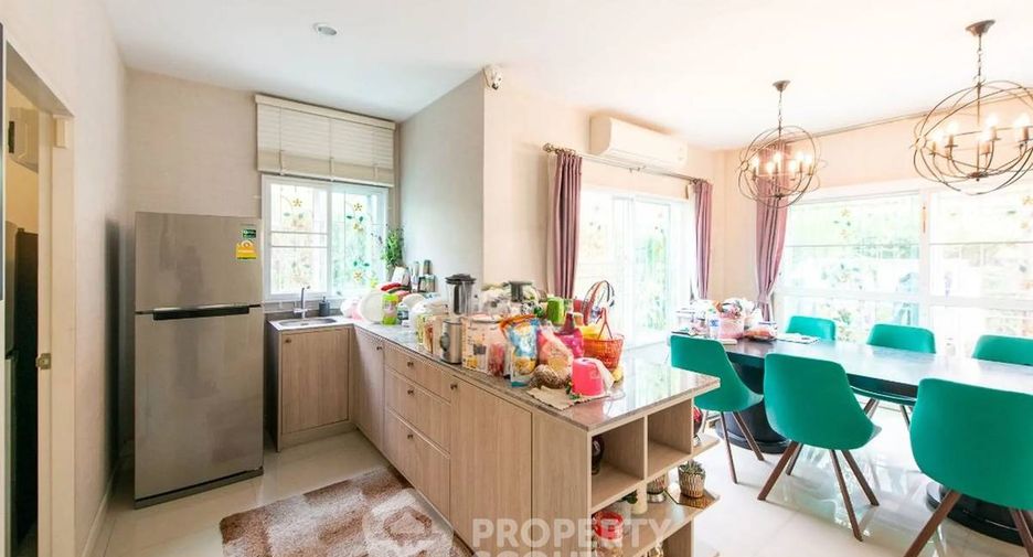 Haus zum Kauf mit 3 Zimmer in Bang Bon, Bangkok