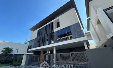 For sale 4 bedrooms house in Prawet, Bangkok